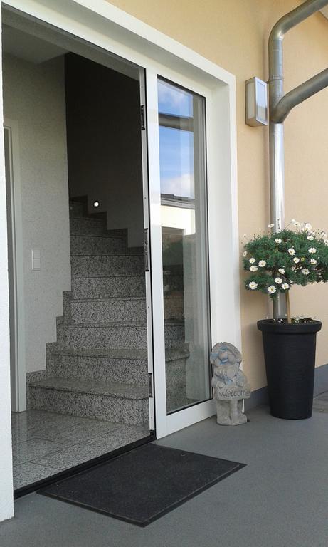 Ferienwohnung Valerie Эттенхайм Экстерьер фото