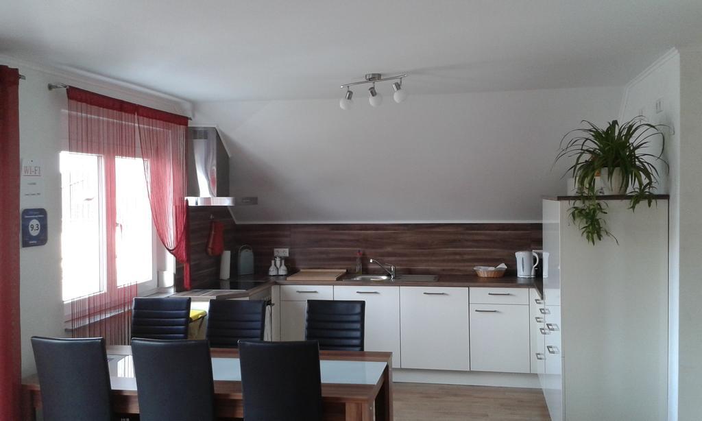 Ferienwohnung Valerie Эттенхайм Экстерьер фото